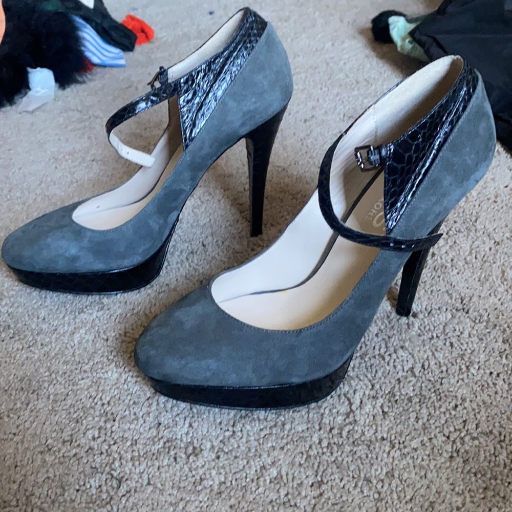NEW Michael Kors Gray Suede Platform Shoe with Black Snake Skin Accents Size 10 - Picture 6 of 12